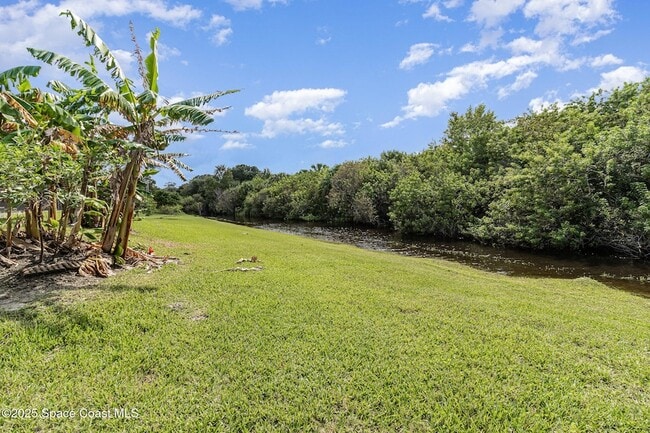 Building Photo - 929 Hialeah St