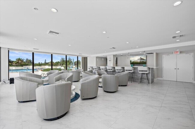Building Photo - 5280 N Ocean Dr