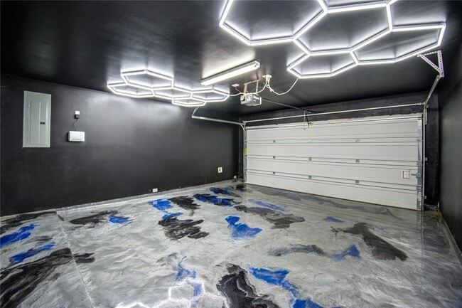 Building Photo - 13227 Clover Creek Point Ln