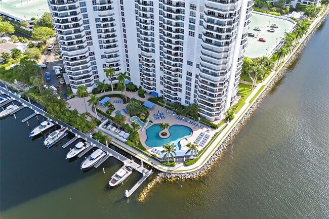 Building Photo - 3530 Mystic Pointe Dr