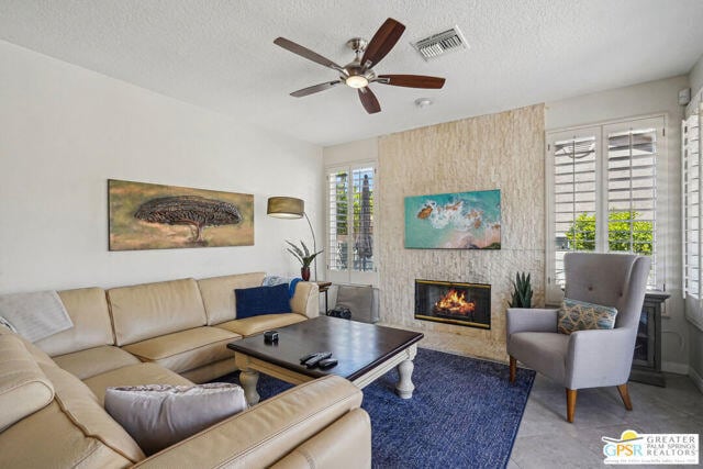 Building Photo - 364 Oakmont Dr
