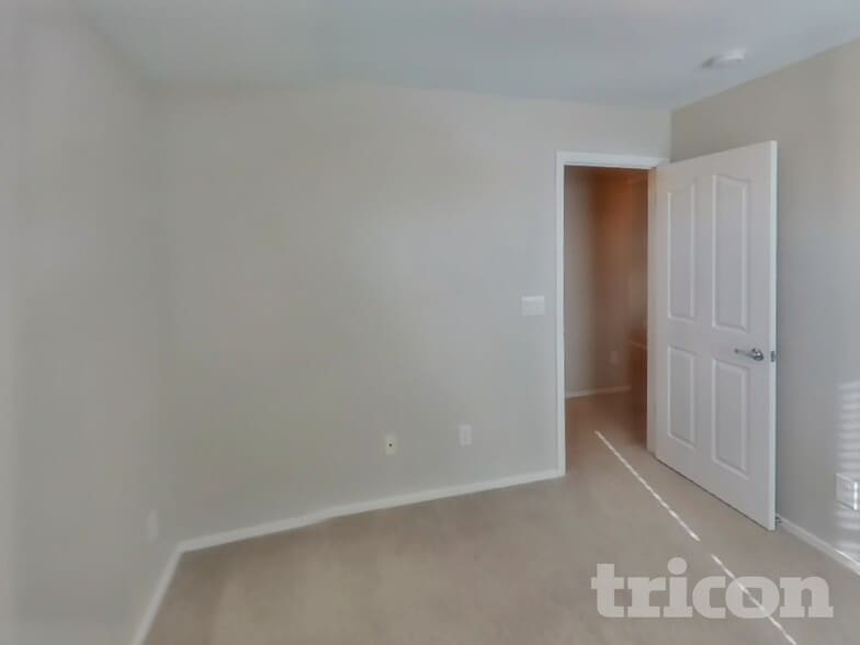 Building Photo - 41618 W Avella Dr