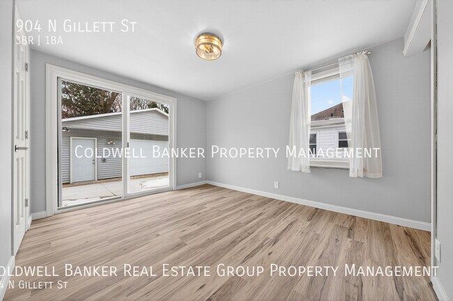 Building Photo - 904 N Gillett St