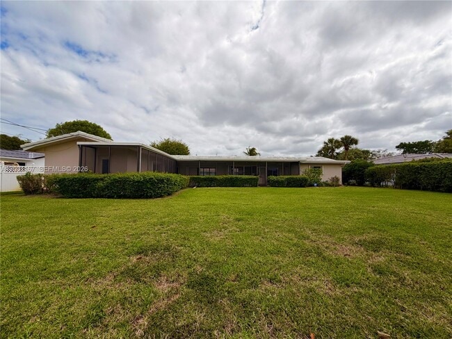 Building Photo - 5011 Madison St