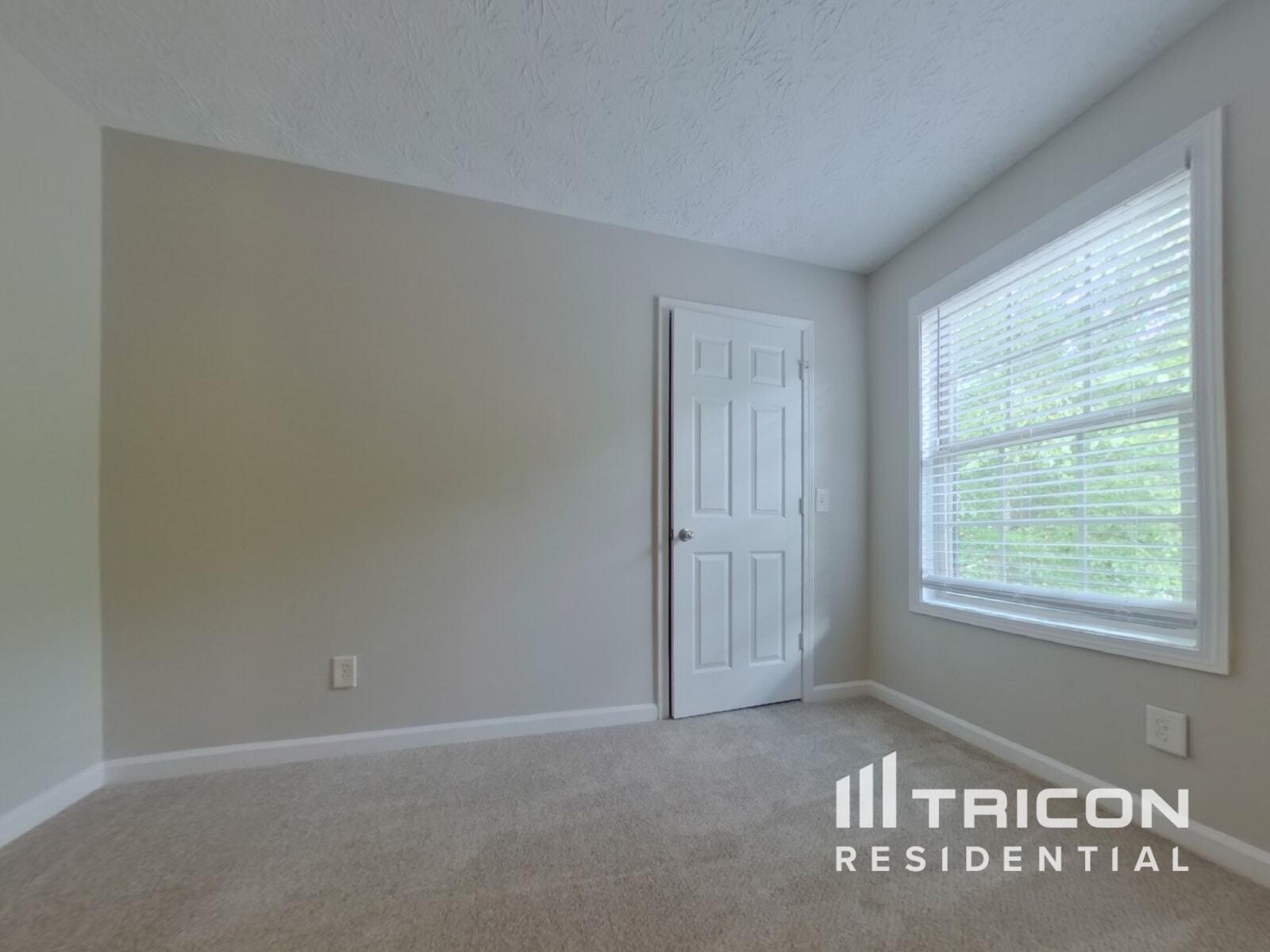 Building Photo - 207 Arbor Creek Dr
