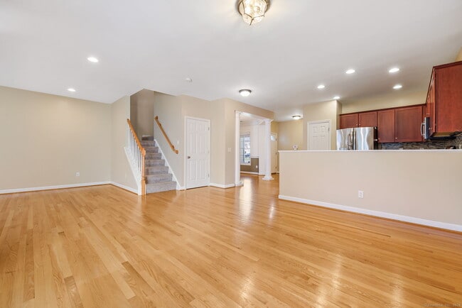 Building Photo - 38 Brighton Park Way