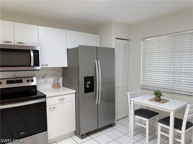 Building Photo - 7750 Jewel Ln
