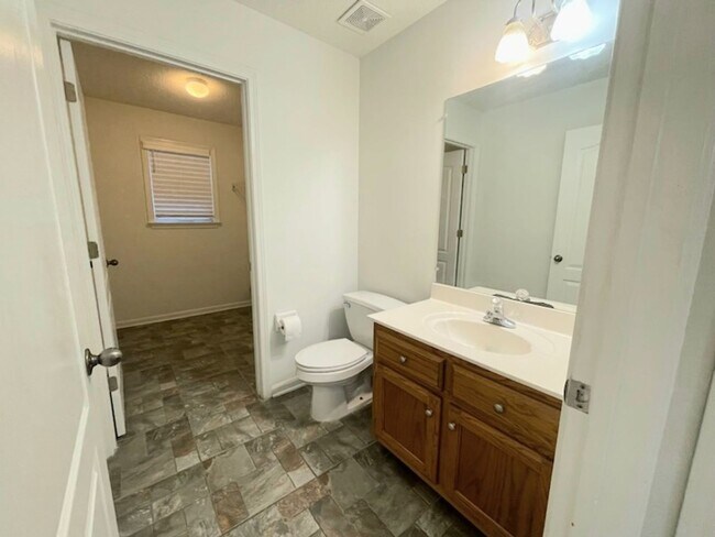 Building Photo - Available now! Beautiful Corner lot! 4 Bedrooms, Olive Branch schools!