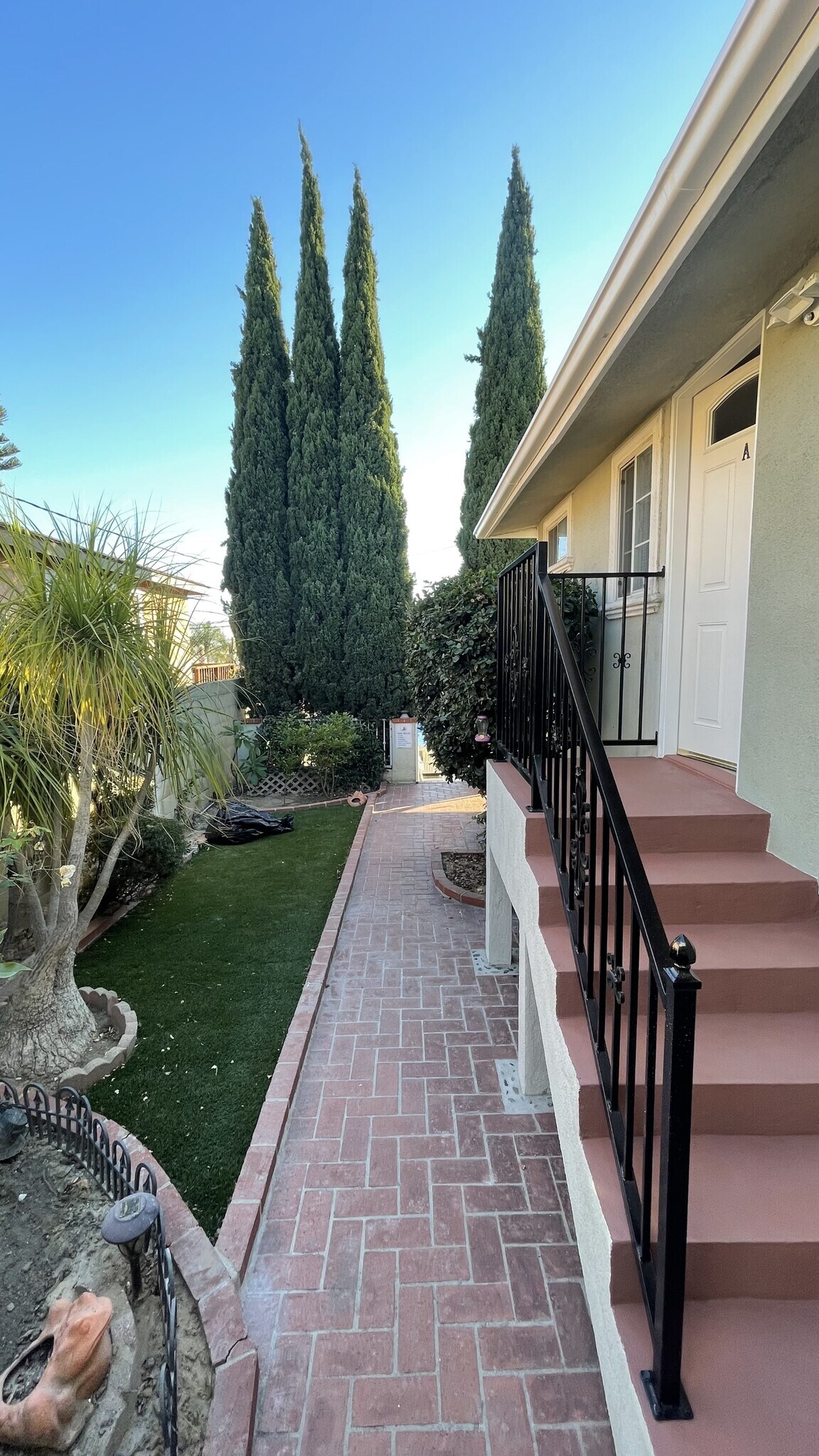 Building Photo - 5138 W 141st St