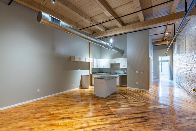 Building Photo - 116 N 4th St