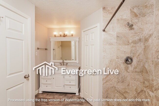 Building Photo - 11731 Yearling Dr