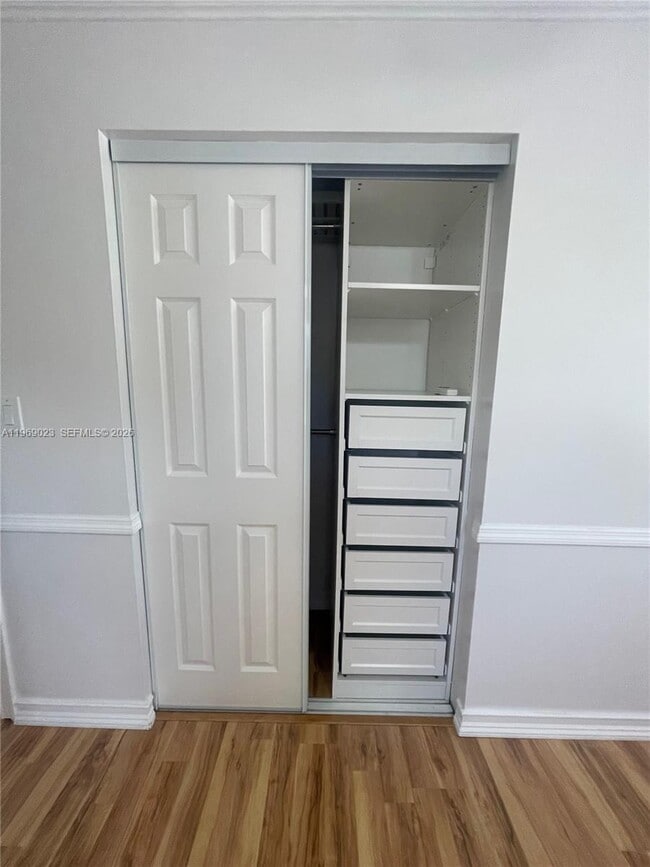 Building Photo - 4960 SW 119th Ave