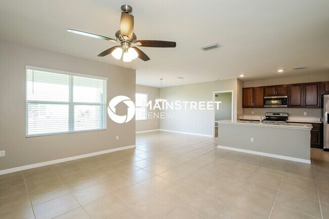 Building Photo - 3 Bedroom Pet-Friendly Home in Cape Coral, FL with Main Street Renewal