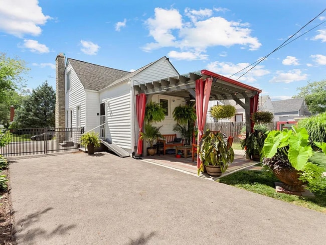 Building Photo - 170 Letchworth Ave