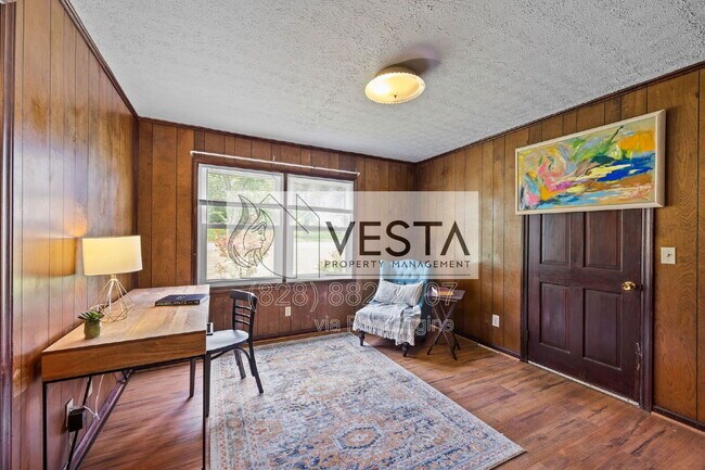 Building Photo - 90 Knob Hill Rd