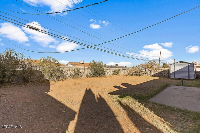 Building Photo - 4713 Sun Valley Dr