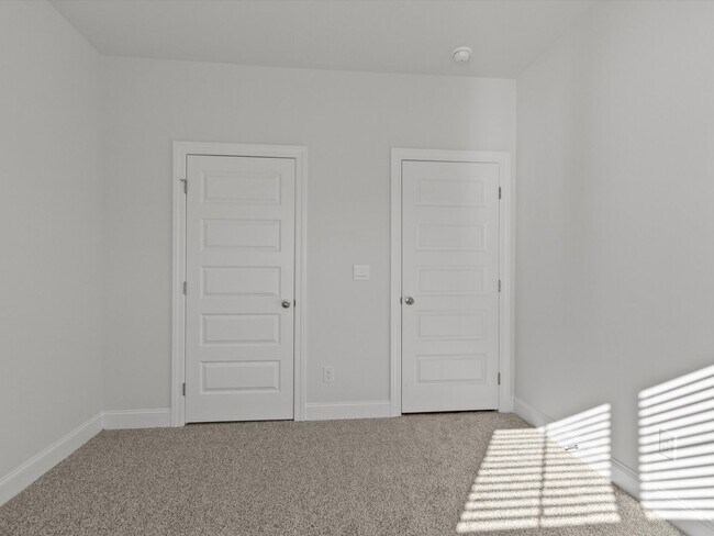 Building Photo - Spacious 4-Bed, 3-Bath New Home with 3-Car...