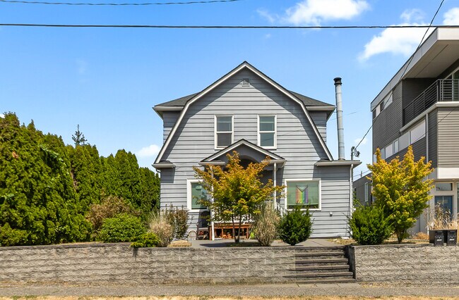 Building Photo - 4246 S Graham St