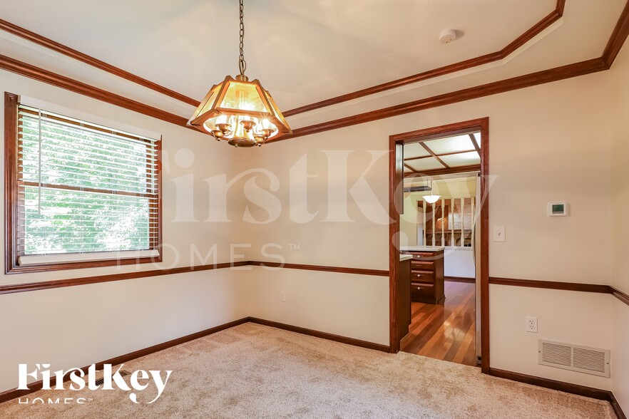 Building Photo - 581 Brightstone Dr