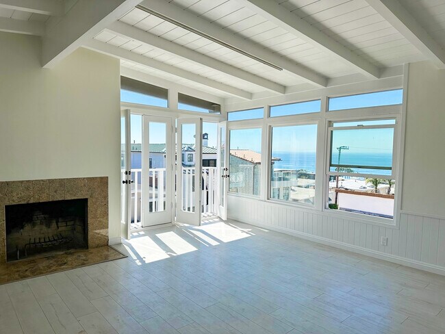 Building Photo - 233 6th St