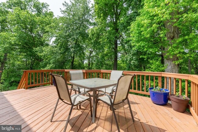 Building Photo - 9815 Wintercress Ct