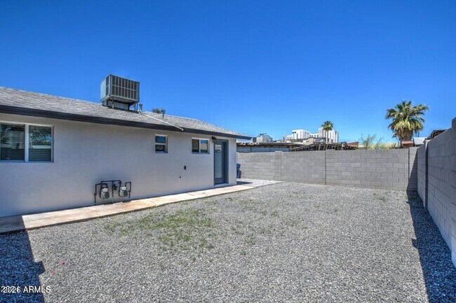 Building Photo - 1413 S Jentilly Ln