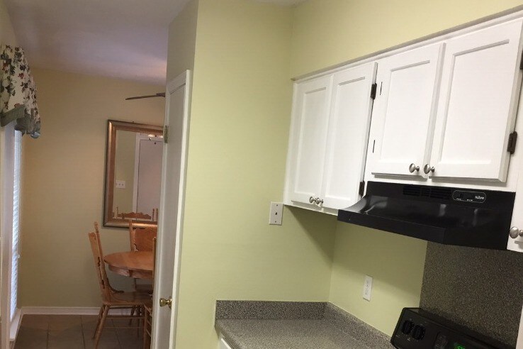 kitchen 2 - 544 Cedarwood Dr