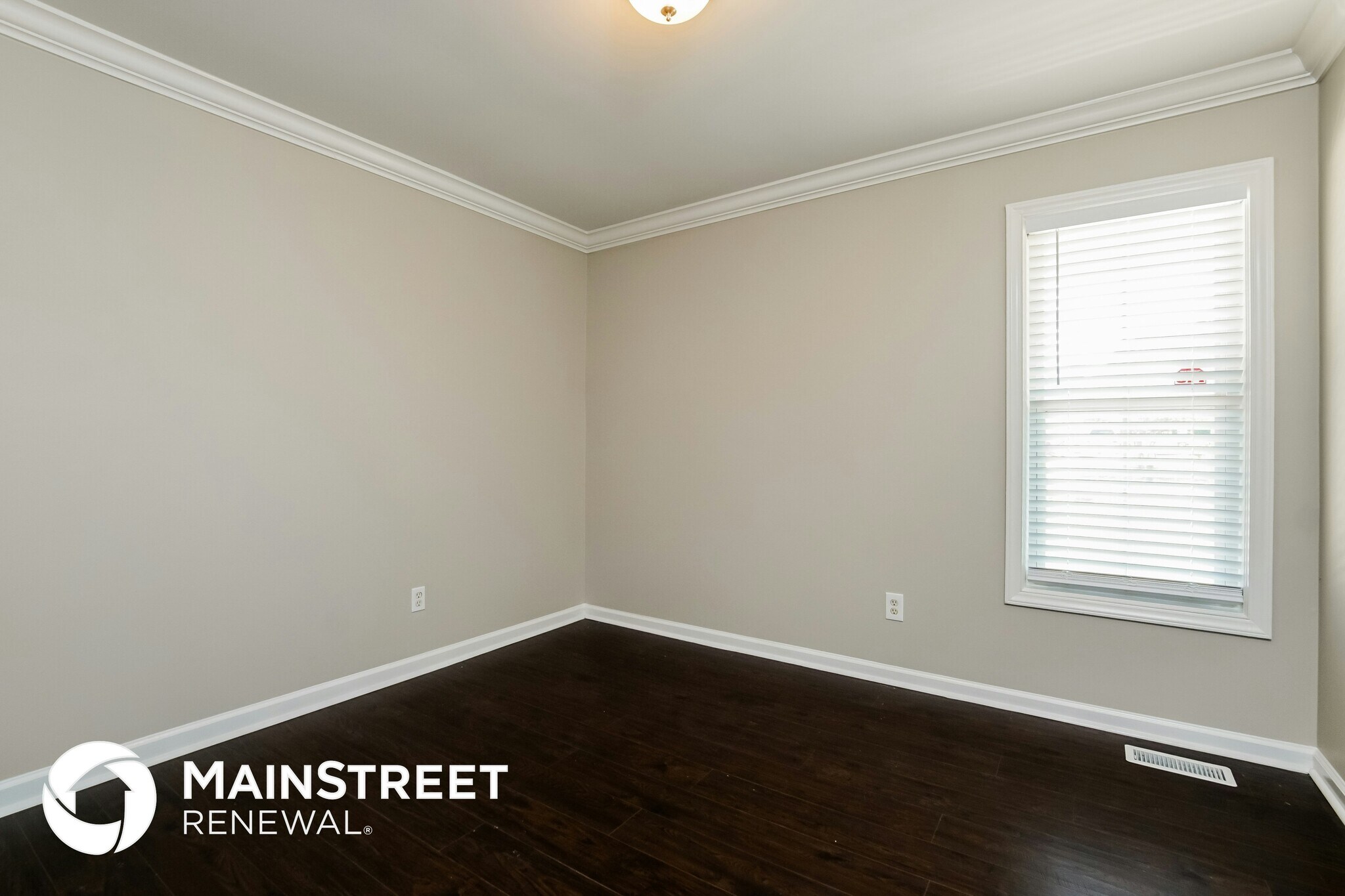 Building Photo - 639 Bullhart Dr