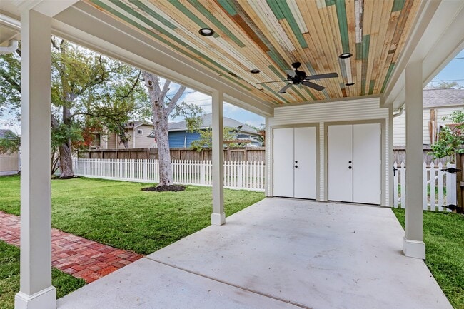 Building Photo - 138 Lakeview Dr