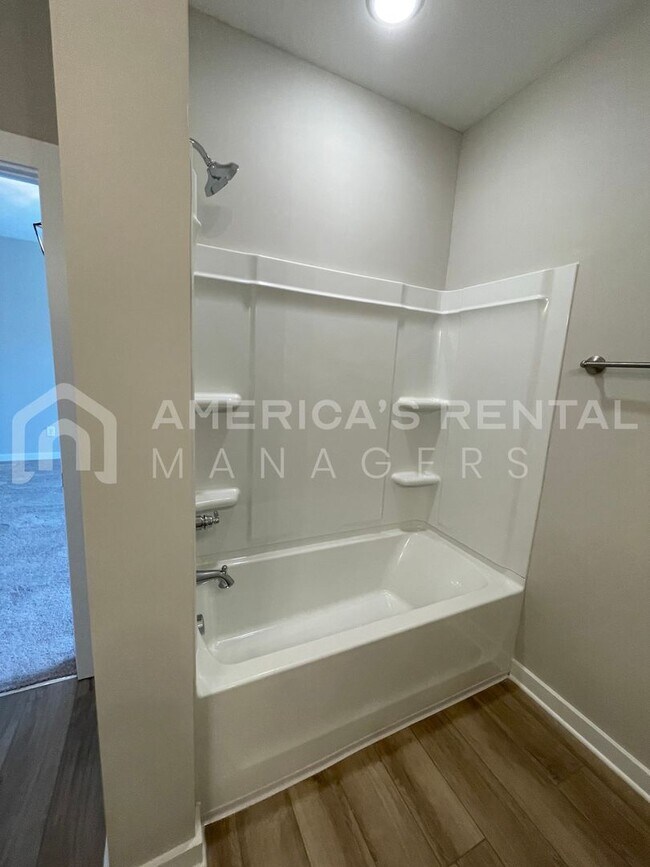 Building Photo - 10316 Middleton Rd