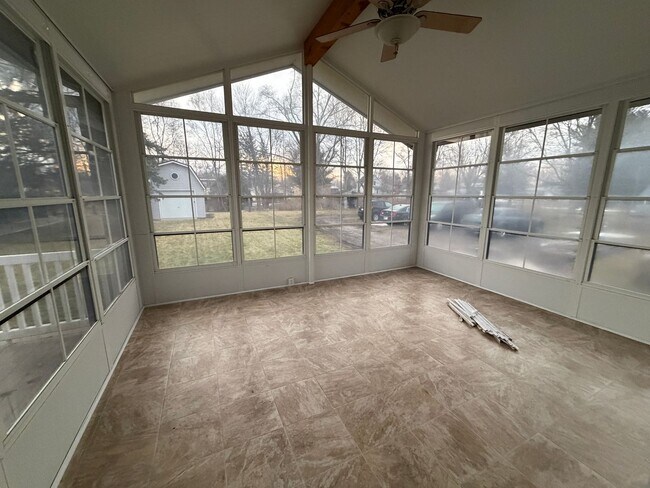 Building Photo - Nice 2-Bedroom Single Family Home Available in Ligonier