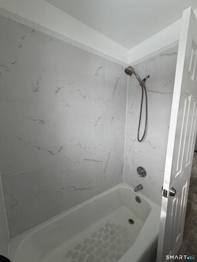 Building Photo - 199 Bradley St