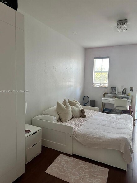 Building Photo - 10788 NW 74th Ln