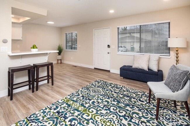 Building Photo - 3689 Grant Dr