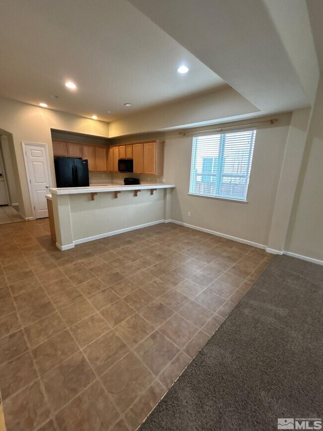 Building Photo - 3746 Deutz Dr