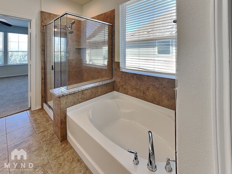 Building Photo - 9023 Canopy Bnd