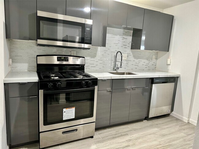 Building Photo - 4802 Elser St