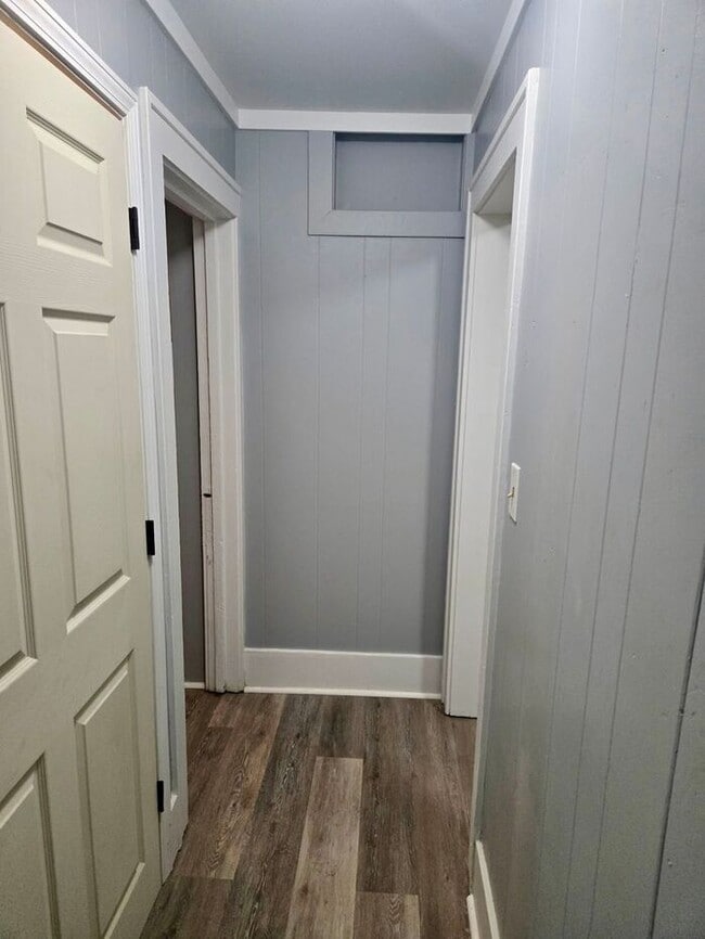 Building Photo - 2nd Floor 1 bedroom Apartment Niles