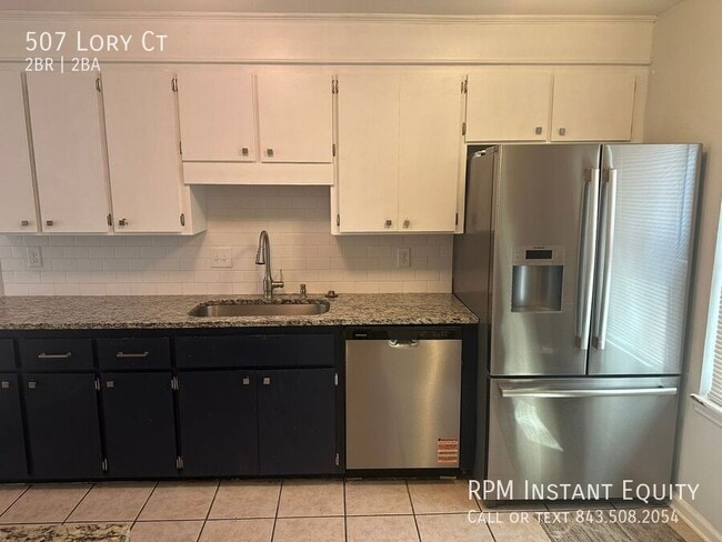 Building Photo - 507 Lory Ct