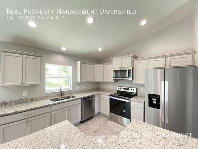 Building Photo - 15298 SW 43rd Ct