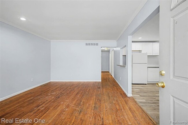 Building Photo - 21046 Wakedon St