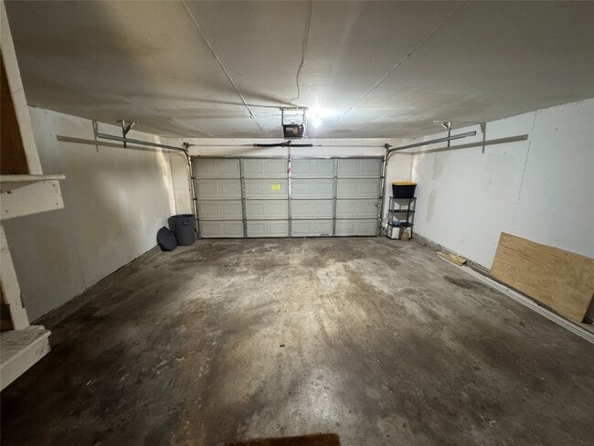 Building Photo - 12959 Wirevine Ln