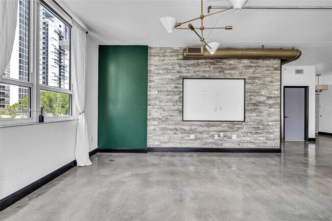 Building Photo - 2275 Biscayne Blvd Blvd