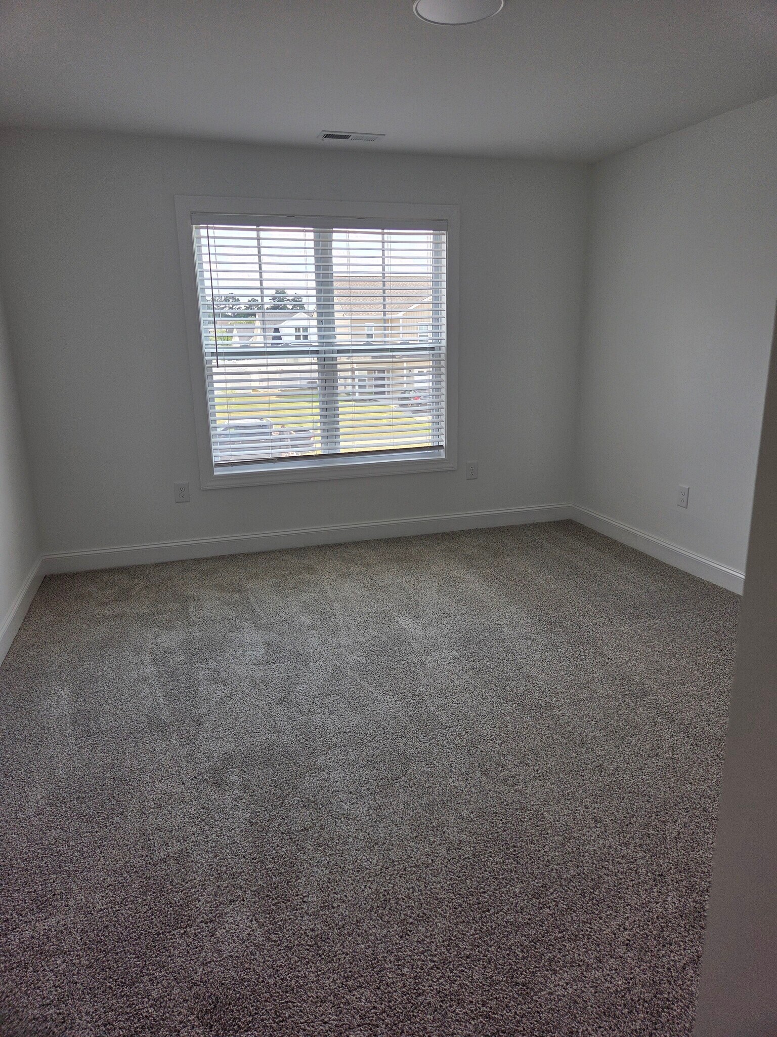 Building Photo - 632 Abigail Taylor Dr