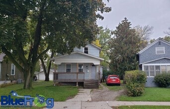 Building Photo - 115 Tyler St