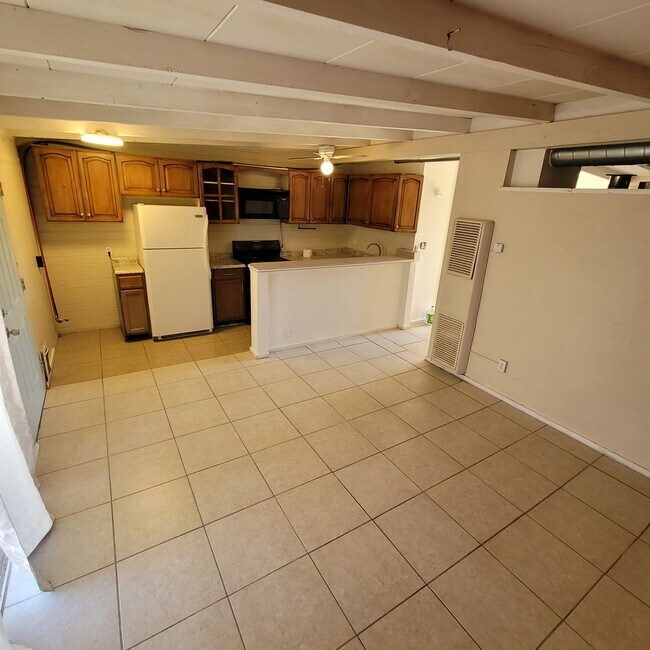 Living room and kitchen - 1311 North 48th Place
