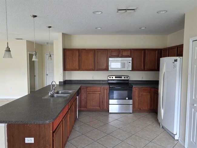 Building Photo - 442 Mulberry Ct