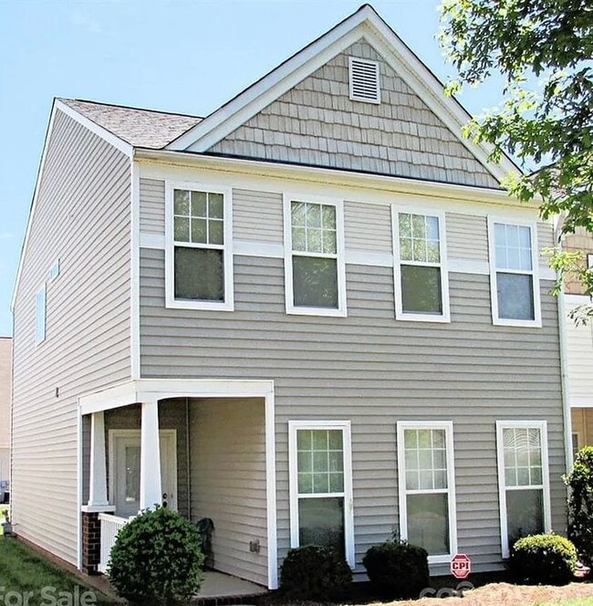 Building Photo - 1016 Magna Ln