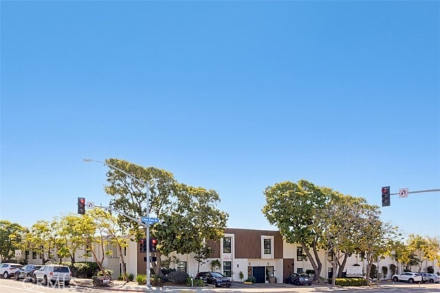 Building Photo - 6679 Linda Vista Rd