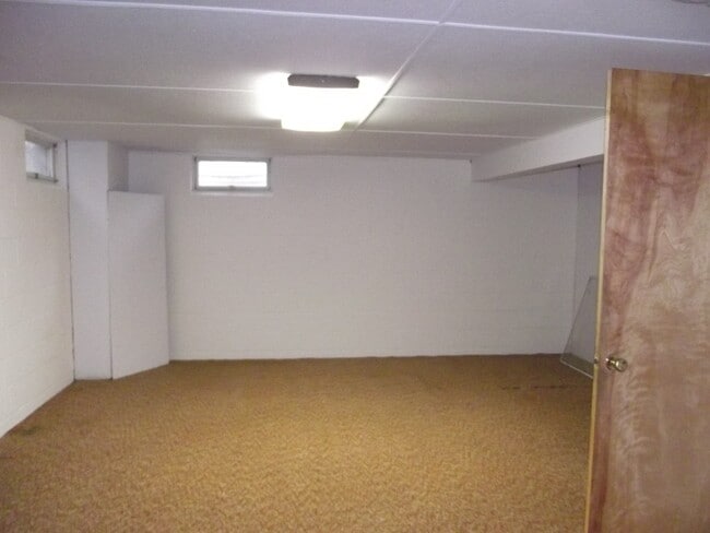 Building Photo - 320 Dawson Ave